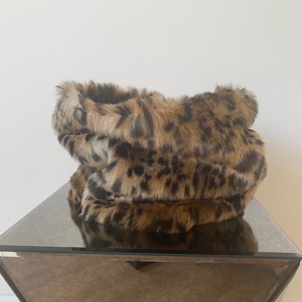 Babaton Leopard Print Faux Fur Scarf